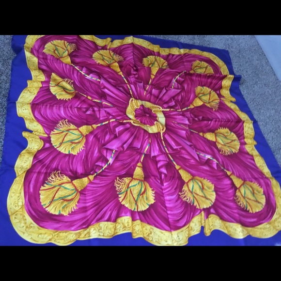 Celine silk square scarf - Picture 3 of 9